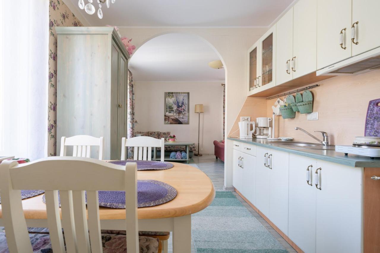 Videviku Villa Apartments Tallinn Bagian luar foto